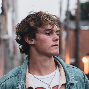 Meet your Posher, Deveney